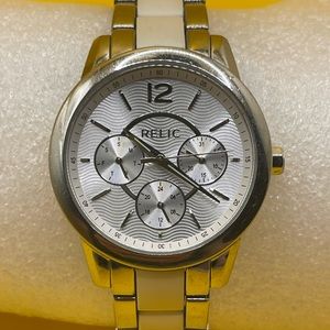 Relic watch with cute ceramic band